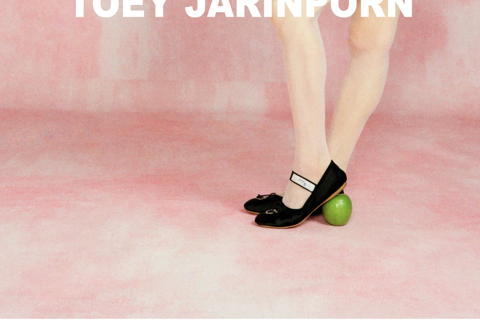 TOEY JARINPORN I GENTLEWOMAN : VISUALLY ELUSIVE-2