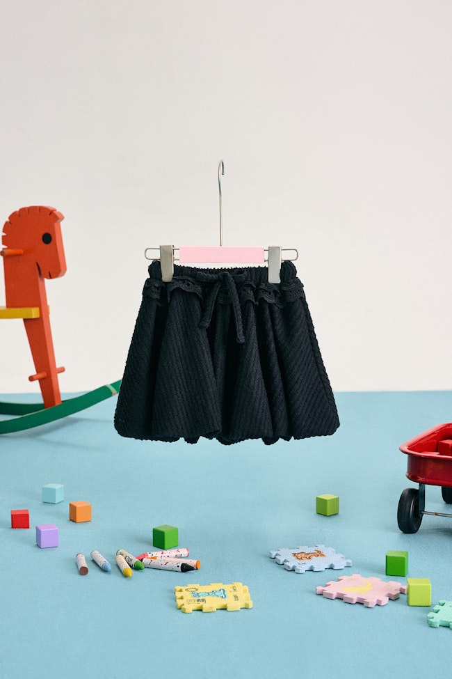 Noir Balloon Skirt - LMK020 - image