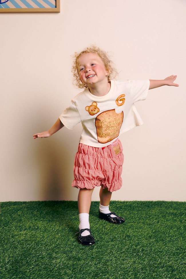 Baby Biscuit T-Shirt - LUT070 - image