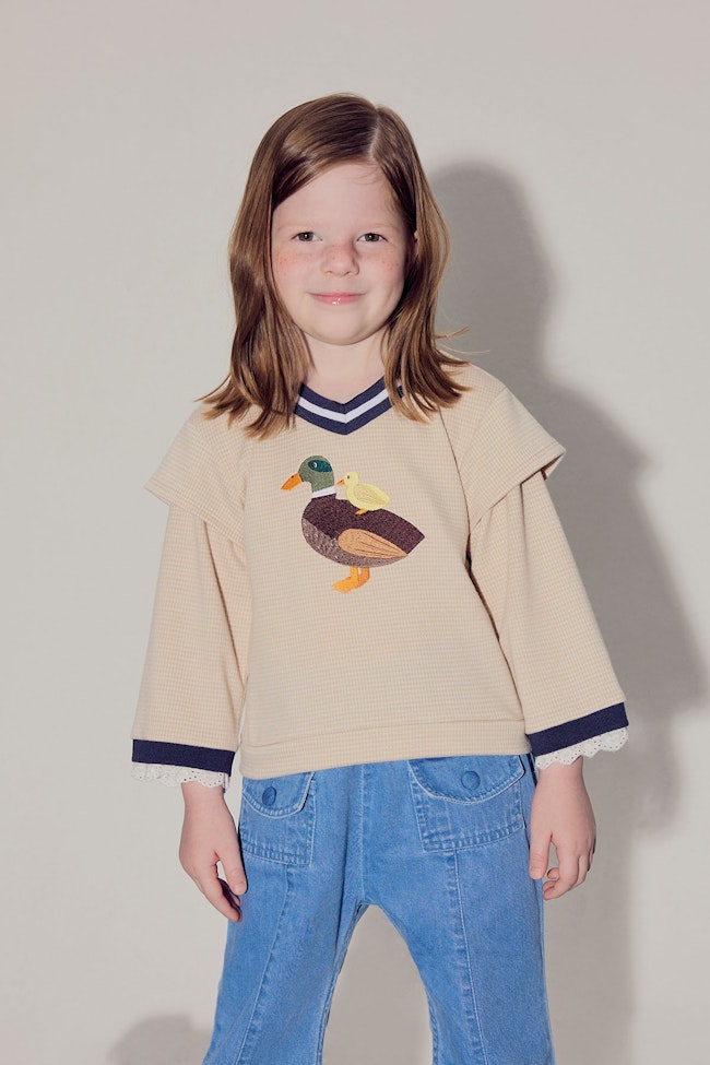 Feather Gang Sweater - LW22082 - image