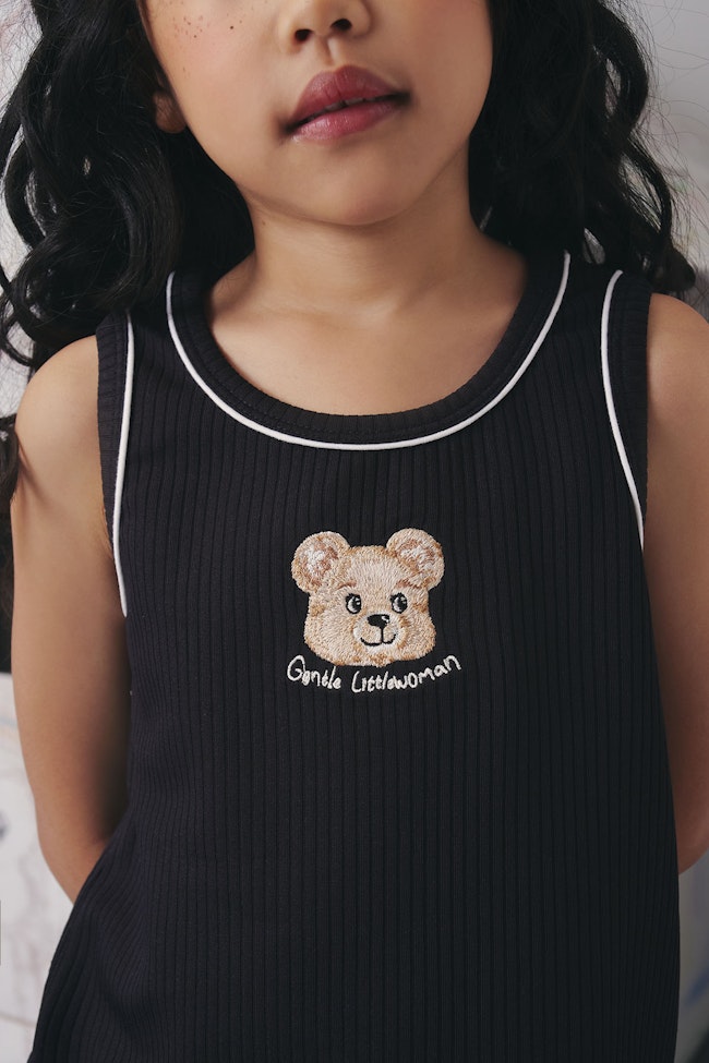 Glowdy Sleeveless Tank Top : Black - LW22116 - image