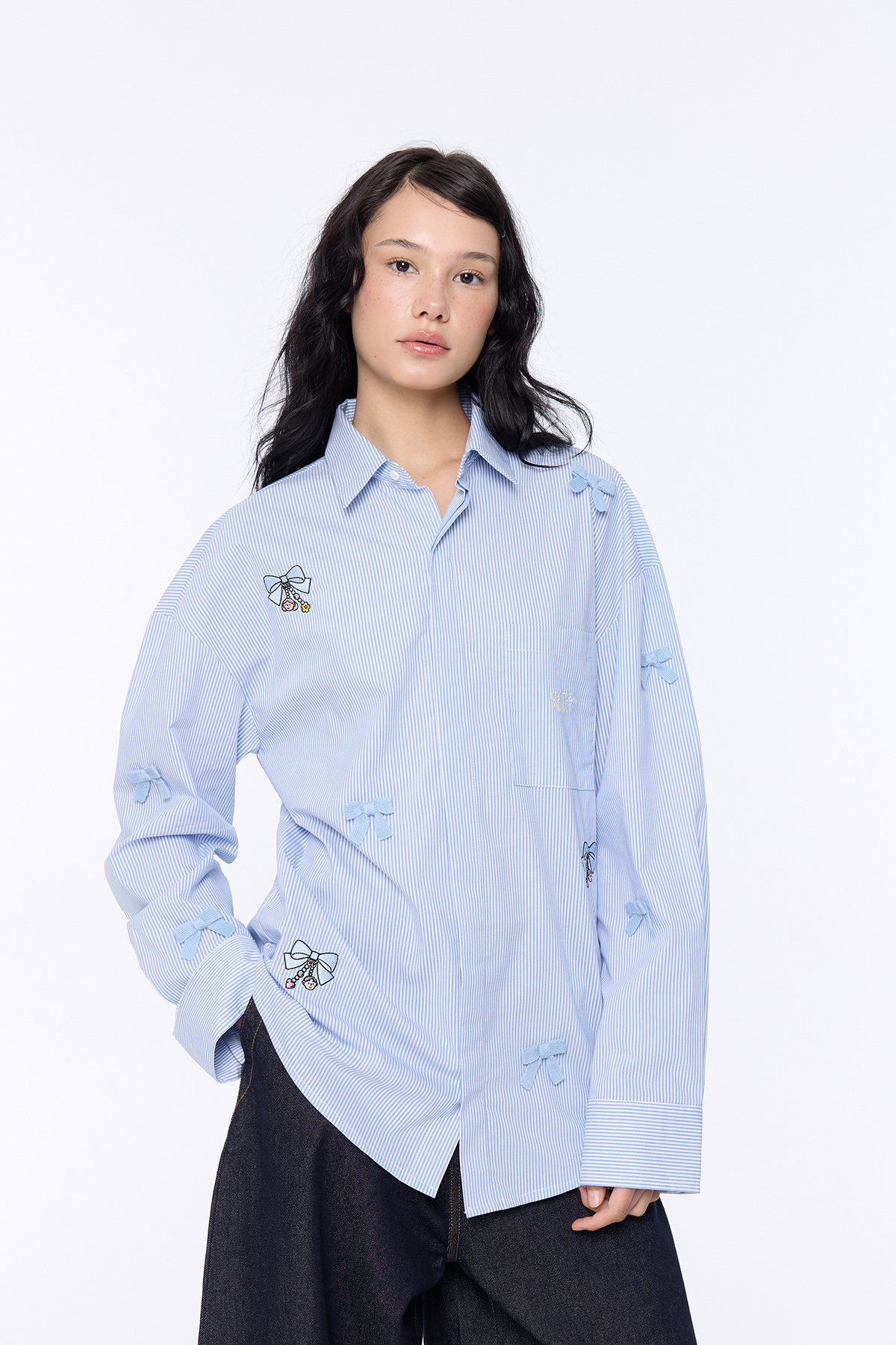 Blue Ribbon Oversized Shirt - GW26205