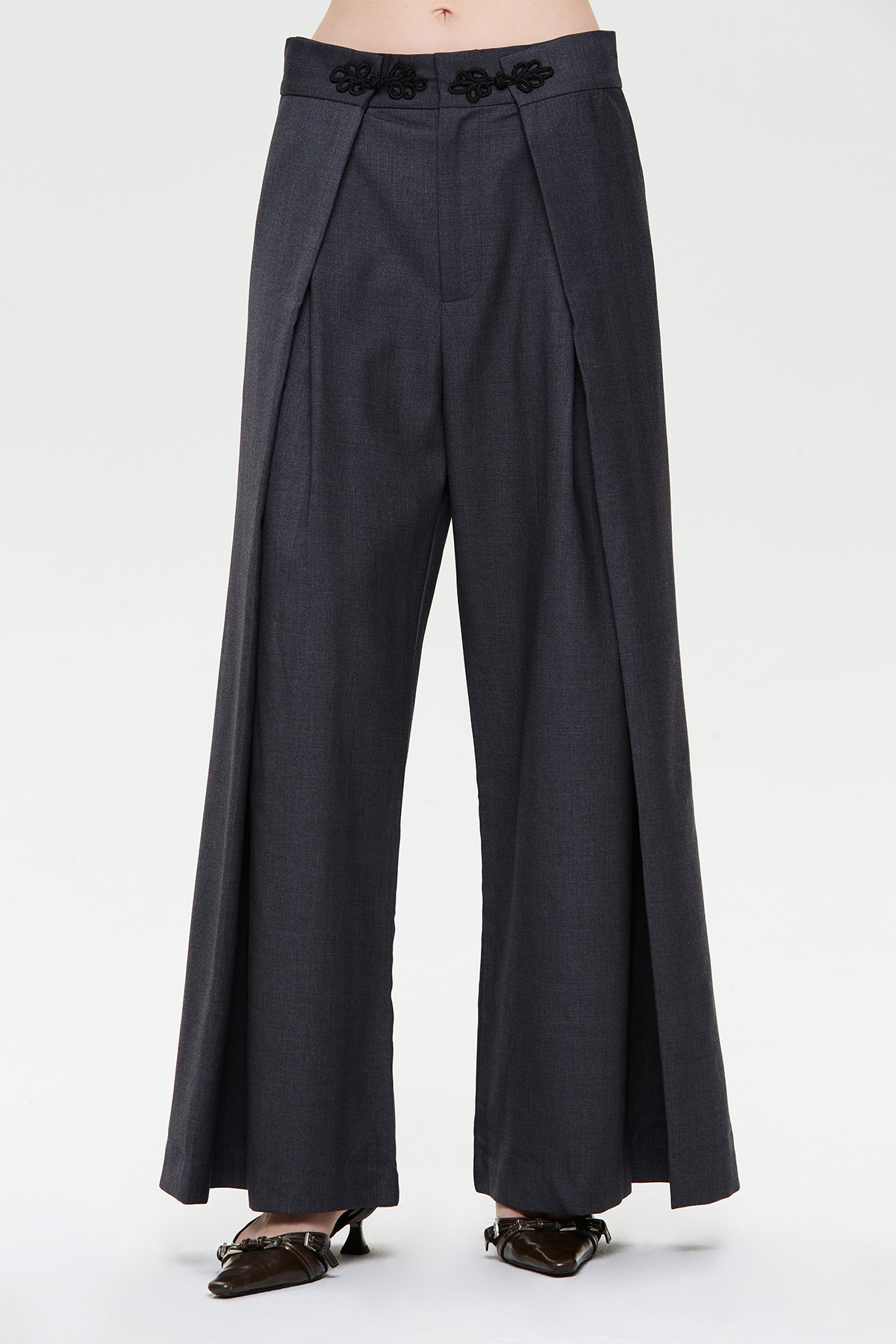 Flower Knot Buttons Trousers - GW27303