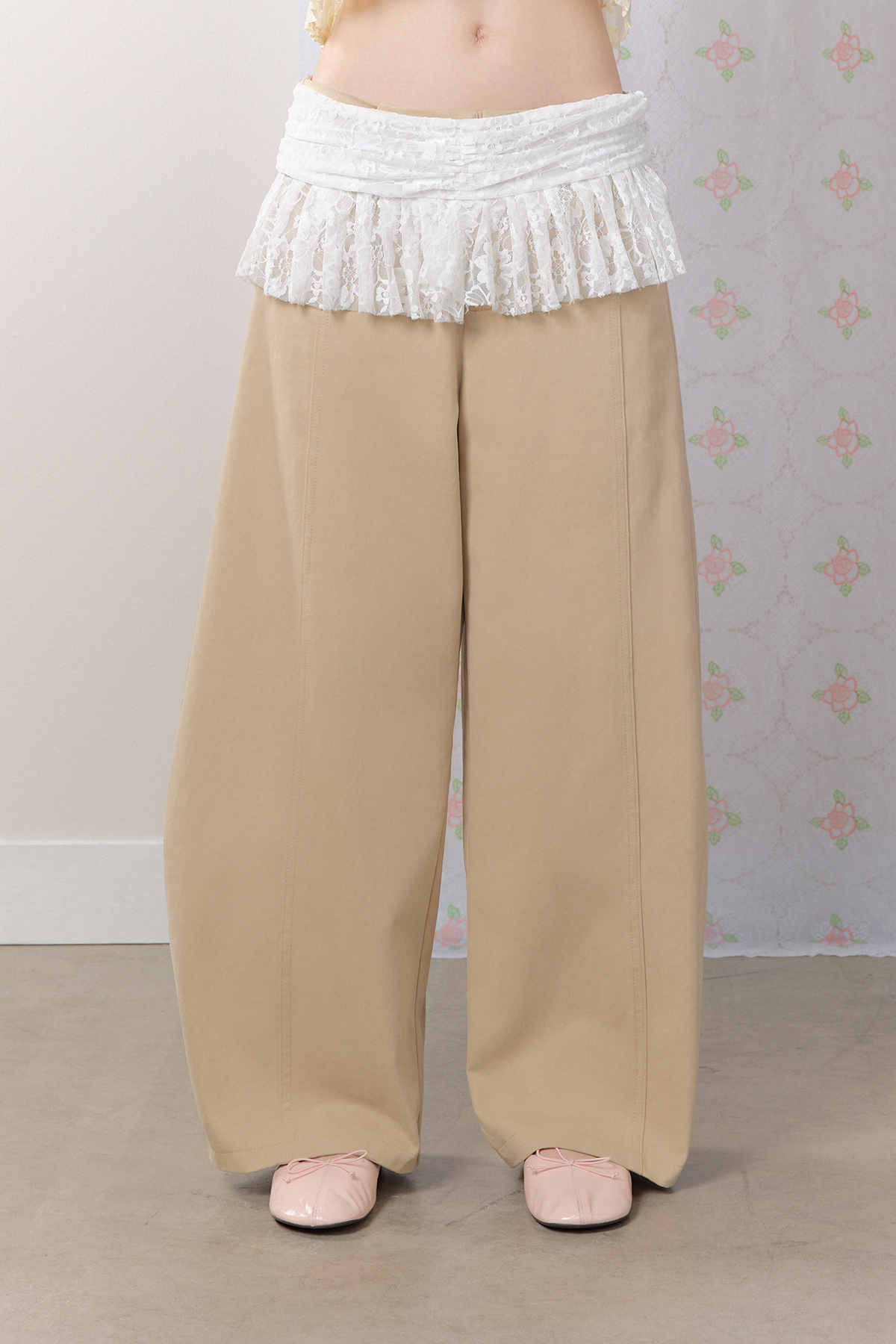 Petal Lace Wide-leg Trousers - GW27425