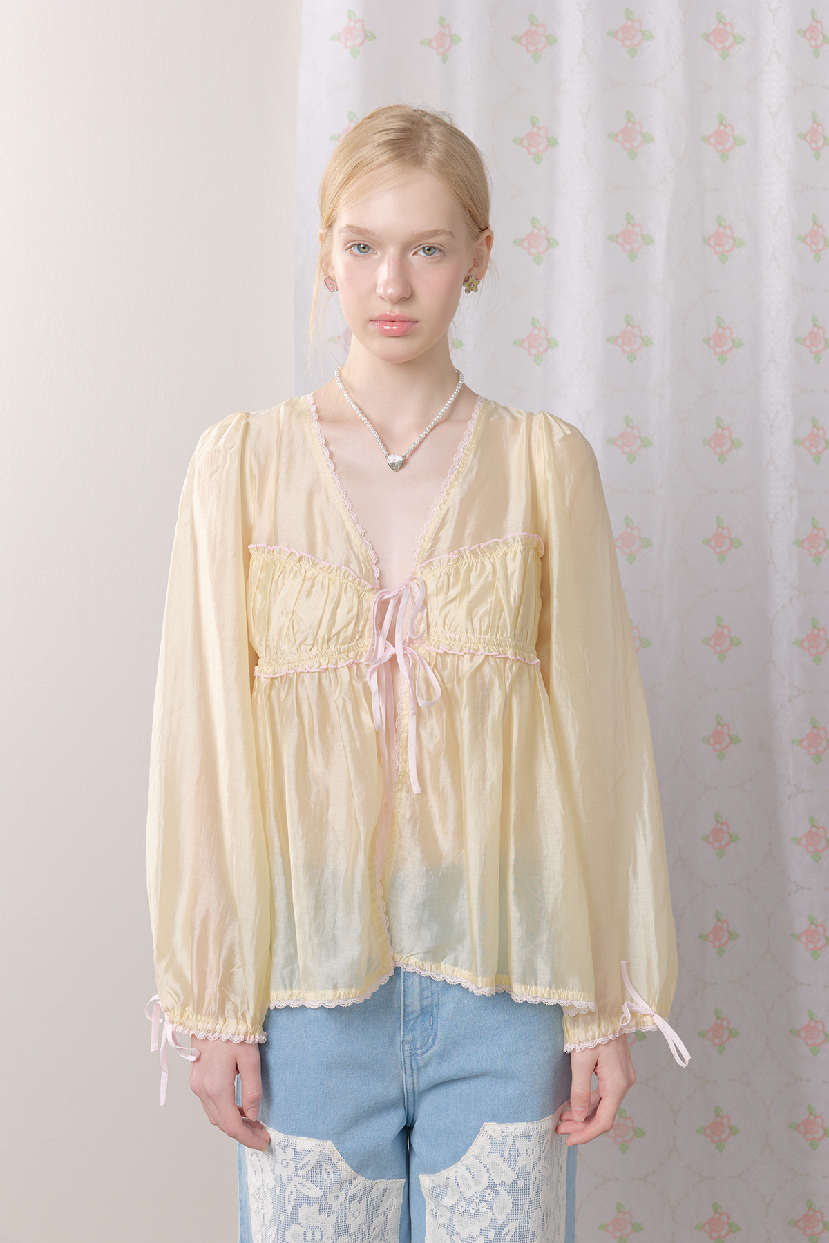 Floral Ribbon Blouse - GW27423