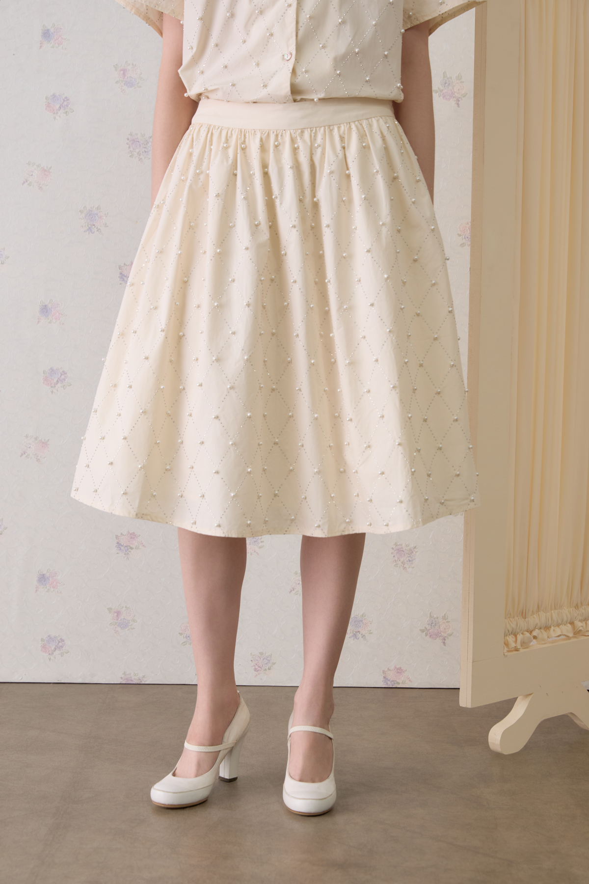 Pearl Embellished Midi Skirt - GW27766