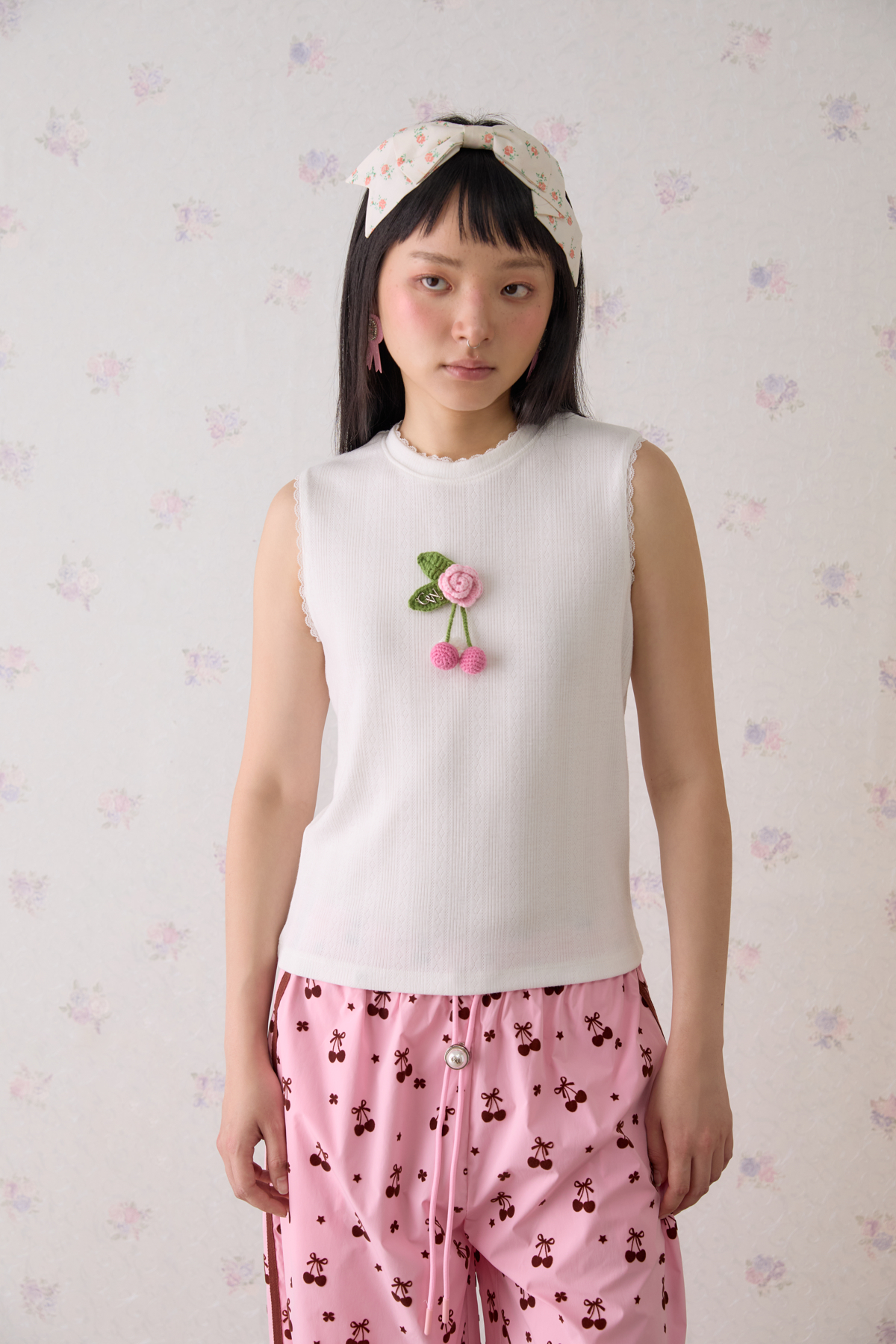 Rosette Crochet Tank Top - GW27798