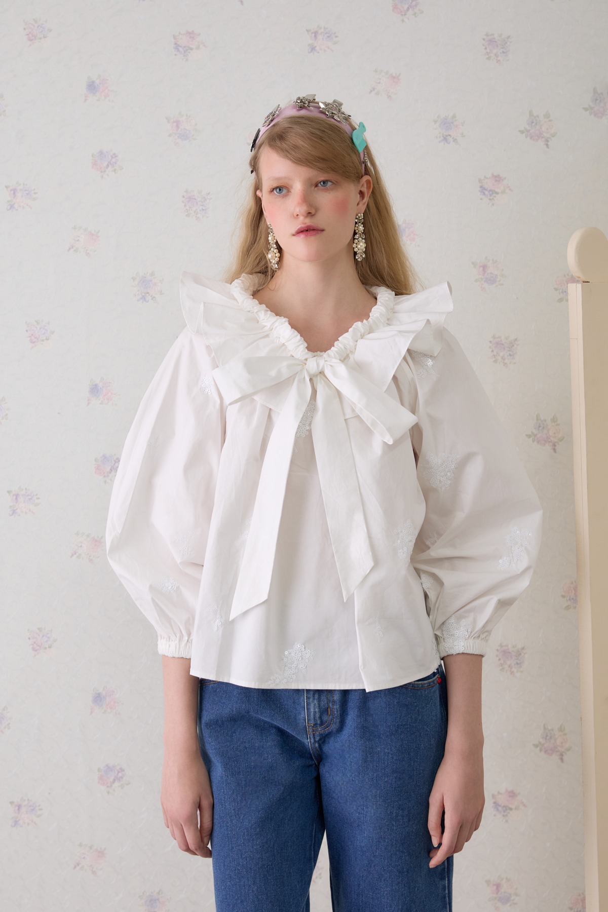Fleur Blanche Off-Shoulder Top - GW27763