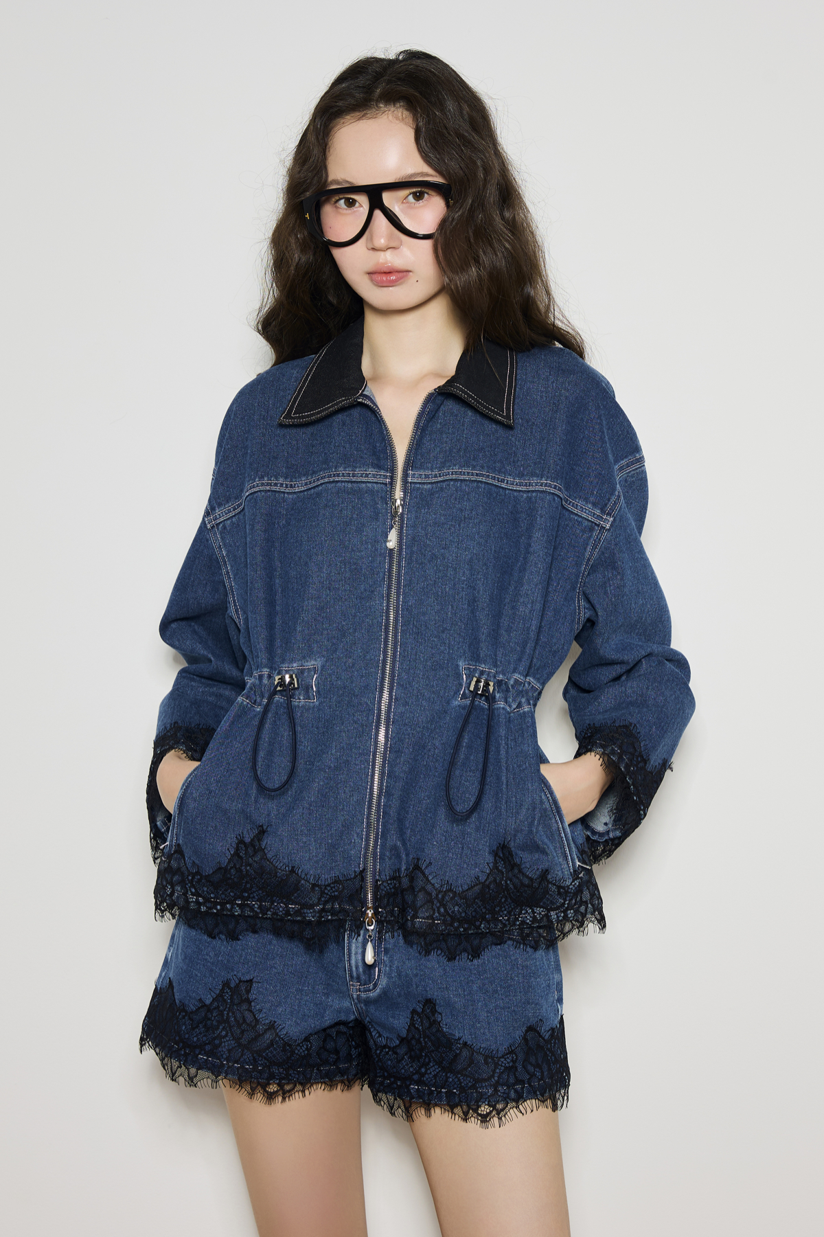 FRAYED ROSE DENIM JACKET - GW27179