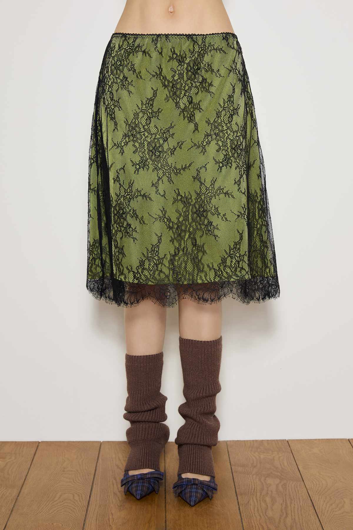 LACE OVERLAY SKIRT - GW27147