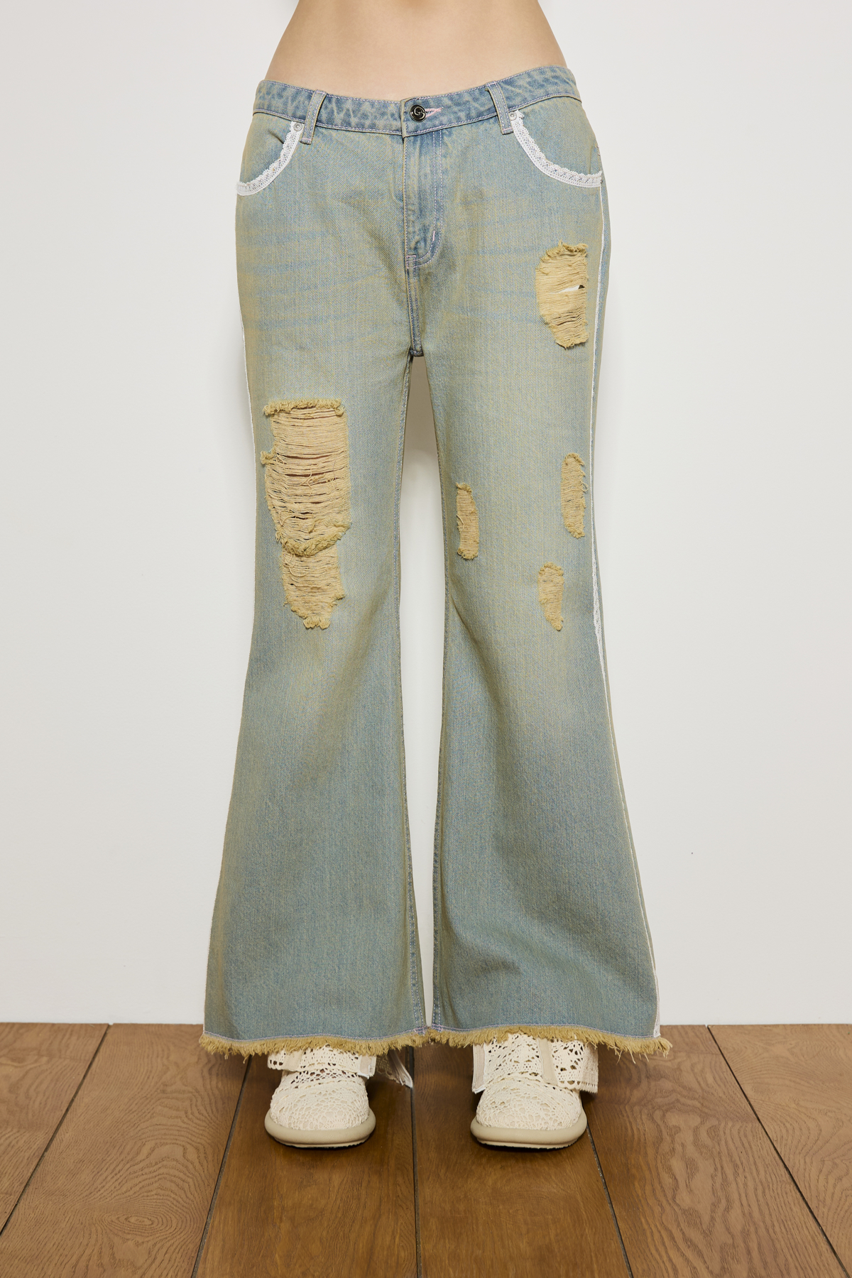 OFF-DUTY DUCHESS JEANS - GW27178